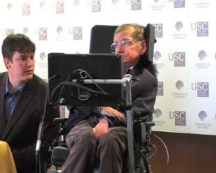 O cient&iacute;fico contestou &aacute;s preguntas dos xornalistas