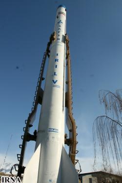 O primeiro foguete espacial de Ir&aacute;n