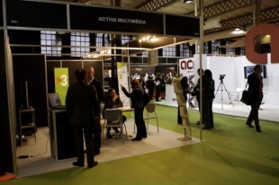 Imaxe dos stands da pasada edici&oacute;n do mercado