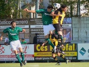 Imaxes do partido que enfrontou ao R&aacute;pido e o Coruxo, e que terminou empatado a uns / Imaxes: Coruxo FC