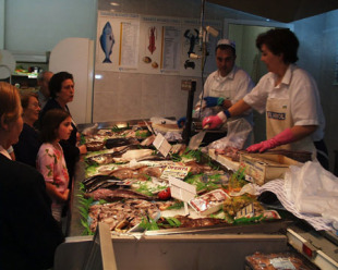 As pescadeiras das prazas de abastos galegas son, na s&uacute;a maior parte, aut&oacute;nomas