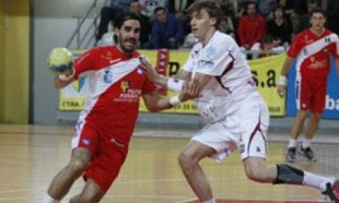 O presidente do Pilotes lamenta o pouco espazo que o balonm&aacute;n ten na televisi&oacute;n p&uacute;blica