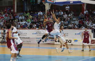O escolta do Breog&aacute;n, Jeff Xavier, foi elixido mellor xogador do torneo