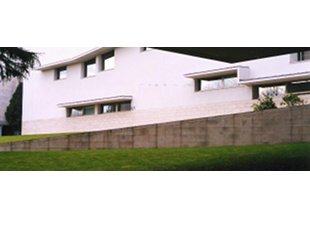 Exterior da Facultade de Ciencias da Comunicaci&oacute;n