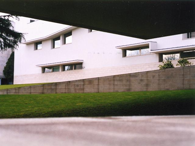 A Facultade de CC. da Comunicaci&oacute;n da USC, onde se realizou o estudo. Foto: Carmela Garc&iacute;a