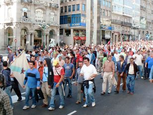 Os folguistas tam&eacute;n se manifestaron esta ma&ntilde;&aacute; por Vigo. Foto: CIG