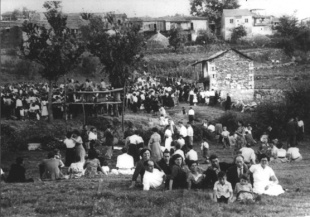 Romar&iacute;a en Alberguer&iacute;a, vila da Veiga asolagada en 1958