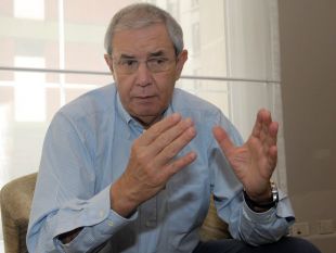 Emilio P&eacute;rez Touri&ntilde;o durante a entrevista coa correspondente de Vieiros en Bos Aires