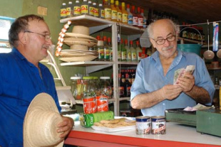 O transporte e o comercio son d&uacute;as das actividades que m&aacute;is medraron