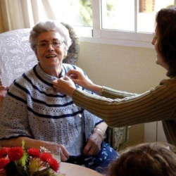 O BNG denuncia a desaparici&oacute;n de 4.500 dependentes das listas do Ministerio; o PP di que morreron agardando as axudas