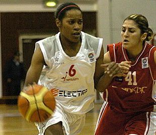 Perkins, outra das mellores xogadoras do equipo israel&iacute;