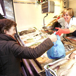 o custe para as empresas por cada traballador e mes &eacute; de 1.746 euros