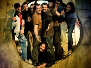 Pablo Milan&eacute;s, V&iacute;ctor Aneiros e Lamatumb&aacute; han ofrecer concertos ao vivo no Festigal deste ano