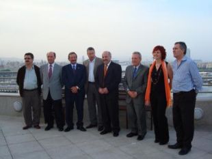 A directiva de Aegalcat, con Ernesto Lagar&oacute;n (5&ordm; pola esquerda)