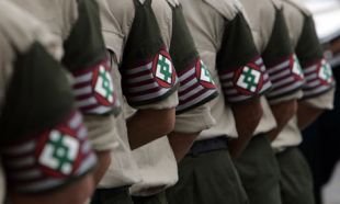 Membros do Jobbik, partido de extrema dereita h&uacute;ngaro