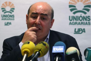 Roberto Garc&iacute;a lamenta a imaxe que parte da cidadan&iacute;a ten dos gandeiros, como traballadores subsidiados