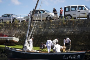Desembarco da sardi&ntilde;a na d&aacute;rsena