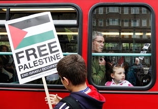 No noso pa&iacute;s est&aacute;n previstas concentraci&oacute;ns en varias cidades &aacute;s 20.30 horas. Na imaxe Londres