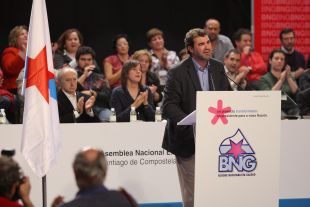 Quintana dir&iacute;xese aos asistentes &aacute; asemblea