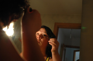 Andrea, checa e diplomada en Turismo, tam&eacute;n exerce a prostituci&oacute;n