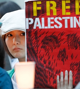 Manifestaci&oacute;n de protesta polo ataque en Toquio