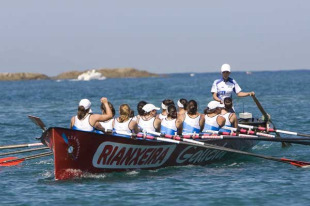 As galegas te&ntilde;en xa asegurado o t&iacute;tulo da liga, malia que a competici&oacute;n non rematar&aacute; at&eacute; os d&iacute;as 15 e 16 / Imaxes: Juan Castanedo