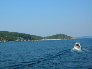 Hoxe en d&iacute;a, as li&ntilde;as mar&iacute;timas s&oacute; funcionan no ver&aacute;n. Flickr: Contremo