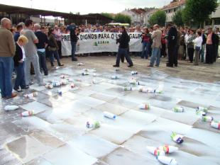 Acusan &aacute; Industria de chantaxear aos gandeiros (XXAA)