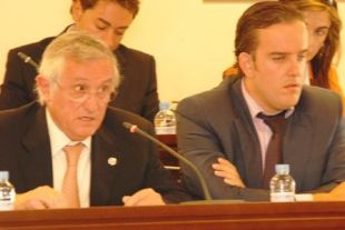 O ex conselleiro Hern&aacute;ndez Coch&oacute;n capitanea o PP de Sada
