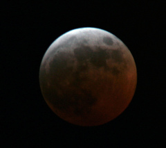 A eclipse de l&uacute;a do 3 de marzo de 2007, vista dende Birmingham (Reino Unido) / Flickr: ahisgett