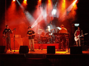 Sae a r&uacute;a o primeiro disco de Ergom