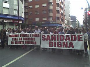 Concentraci&oacute;n en Valdeorras a prol dunha sanidade digna