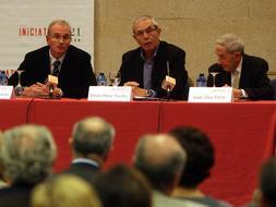 Foi a primeira intervenci&oacute;n p&uacute;blica de Touri&ntilde;o logo das elecci&oacute;ns