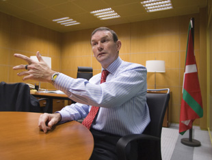 Ibarretxe sentar&aacute; perante o Tribunal Superior vasco por recibir a Otegi en Ajuria Enea