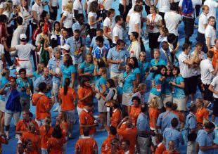 Os deportistas mestur&aacute;ronse no ni&ntilde;o do paxaro