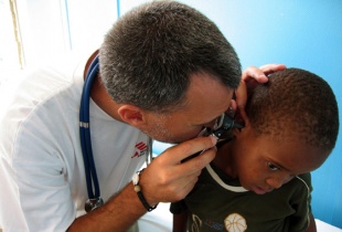 Cl&iacute;nica pedi&aacute;trica do hospital Mpilo de Bulawayo, Zimbabue / Imaxe: Michael G. Nielsen