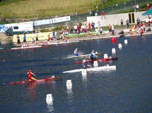 David Cal entrando na li&ntilde;a de meta