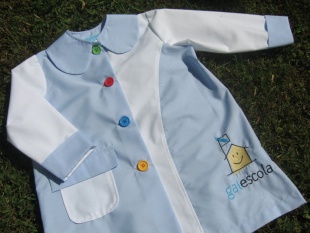 As&iacute; son os uniformes do alumnado das Galescolas