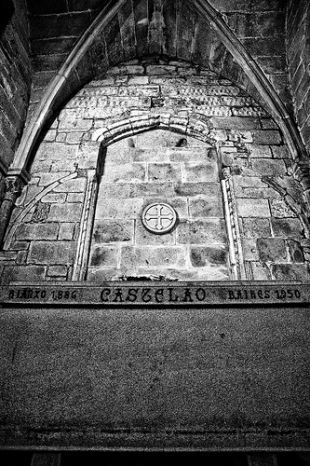 Unha imaxe da tumba gran&iacute;tica de castelao / Flickr: regueifeiro