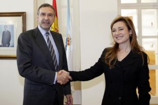 Fern&aacute;ndez Curr&aacute;s co seu predecesor, Xos&eacute; Ram&oacute;n Fern&aacute;ndez Antonio (clic para ampliar)