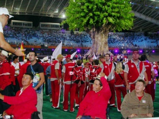 En Atenas, Chano &aacute; esquerda e Pablo &aacute; dereita, nas s&uacute;as cadeiras de rodas