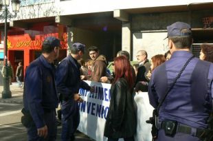Identificados pola polic&iacute;a espa&ntilde;ola, ao sa&iacute;r en manifestaci&oacute;n, esta segunda feira en Vigo