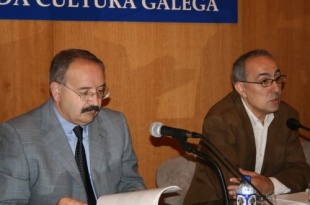 Ram&oacute;n Villares e Xos&eacute; L&oacute;pez Garc&iacute;a presentaron o informe