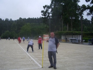 As&iacute; comezaban os 'play-off' nacionais da billarda, no campo de terra de Conxo