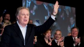 O l&iacute;der do Partido Liberal do Quebec e actual primeiro ministro, Jean Charest