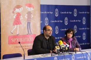 O director xeral de Xuventude e Solidariedade, Rub&eacute;n Cela, na presentaci&oacute;n de 'Sexuando'