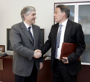 Roberto Varela cos seus antecesores no cargo, &Aacute;nxela Bugallo e Fernando Blanco (clic para ampliar)