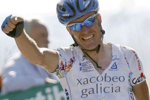 David Garc&iacute;a Dapena entrando na meta en Ponferrada / Imaxe: eitb24