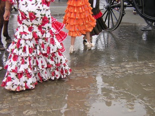 Cruzando os charcos coas faldas faralaes / Flickr: m'h't&ordm;m'