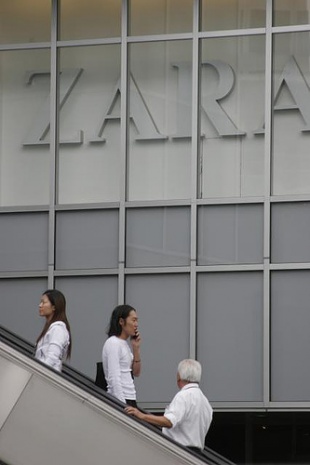 Zara &eacute; a quinta marca mellor valorada no Estado Espa&ntilde;ol, e a &uacute;nica inclu&iacute;da na listaxe de mellores marcas mundiais / Flickr: masochismtango